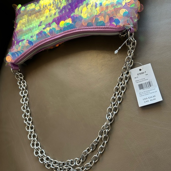 Shimmering Sequin Shoulder Bag - Picture 11 of 12